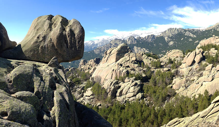 Senderismo en Madrid con Dreampeaks. El Laberinto de la Pedriza